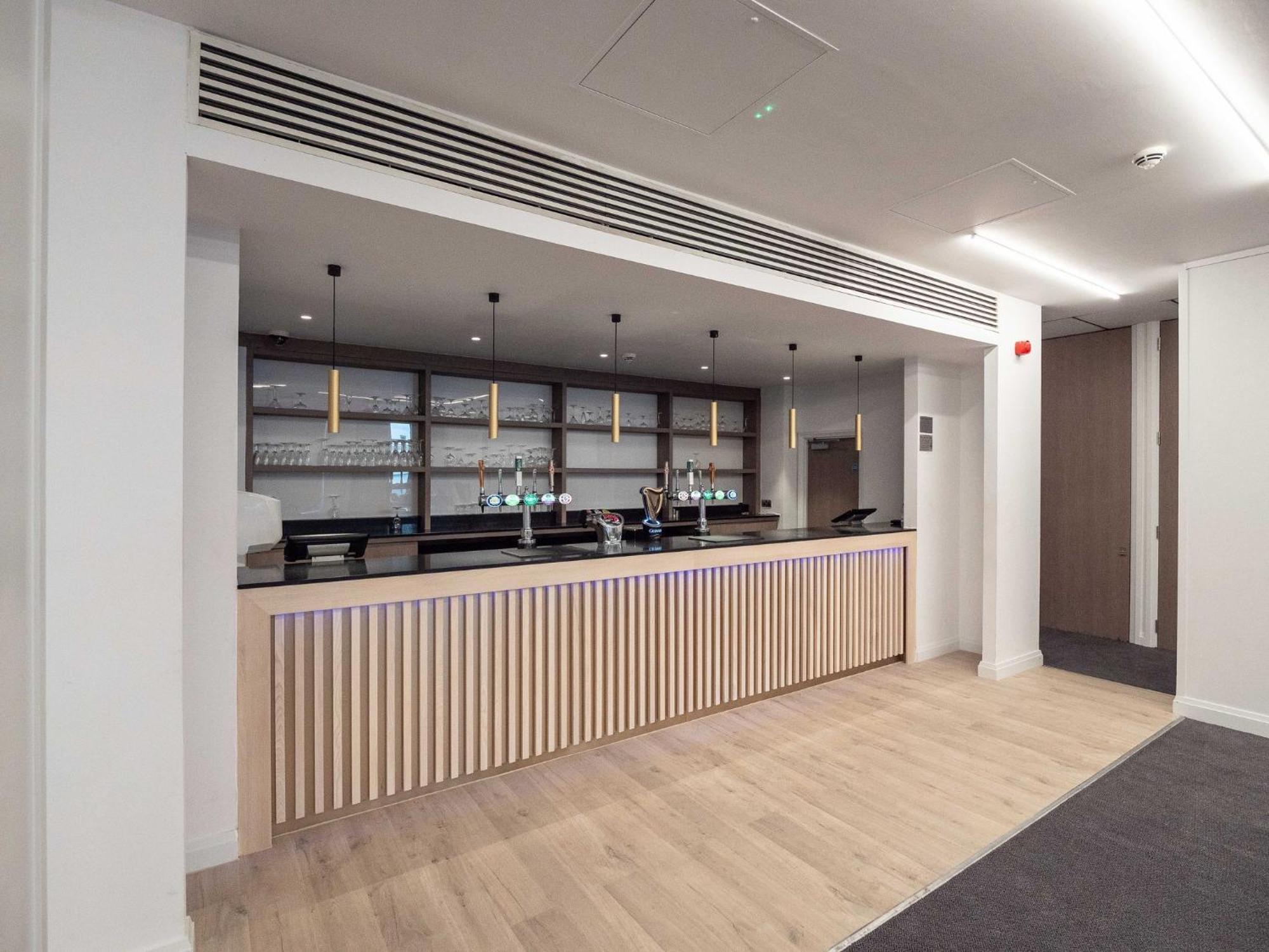 Holiday Inn Birmingham Airport - Nec By Ihg Bickenhill Dış mekan fotoğraf