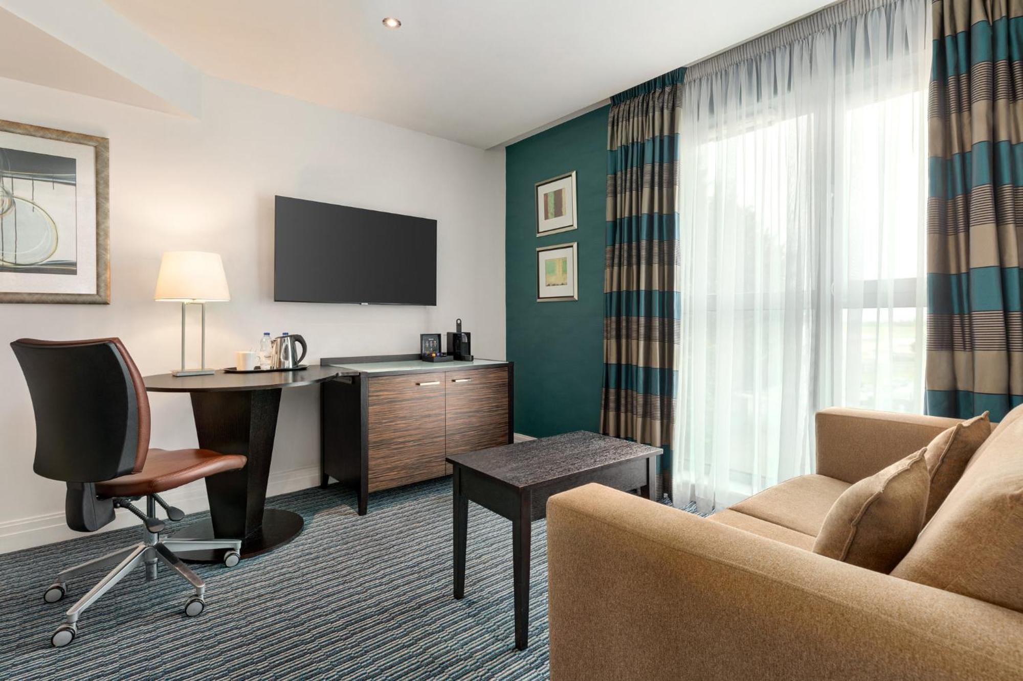 Holiday Inn Birmingham Airport - Nec By Ihg Bickenhill Dış mekan fotoğraf
